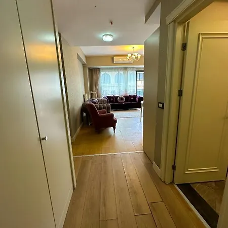 Appartamento Venezia Mega Shopping Mall, Istanbul, Luxury,balcony *